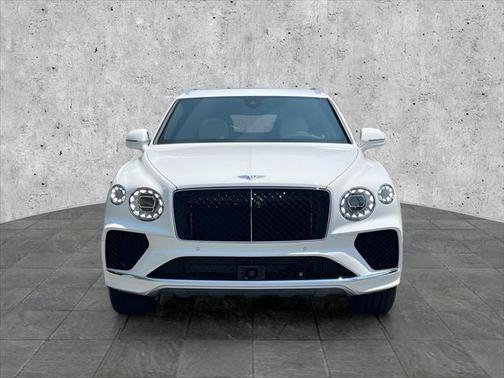2024 Bentley Bentayga V8