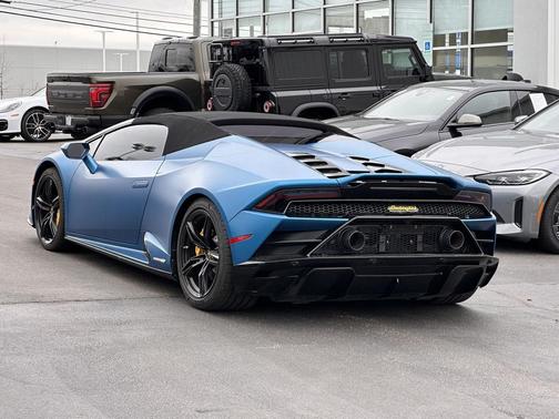 2020 Lamborghini Huracan EVO 