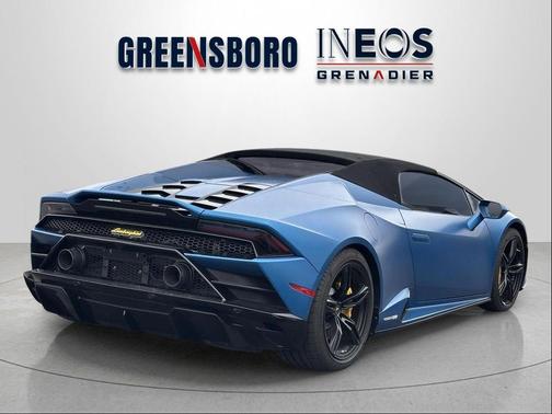 Balloon White Pearl 2020 Lamborghini Huracan EVO