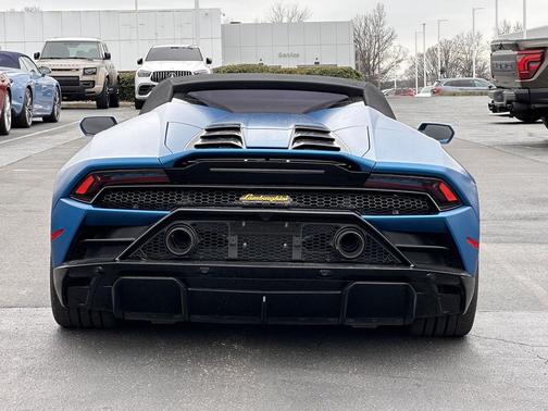 2020 Lamborghini Huracan EVO 