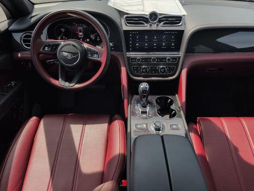 2022 Bentley Bentayga V8