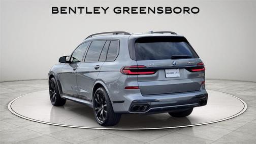 2025 BMW X7 M60i