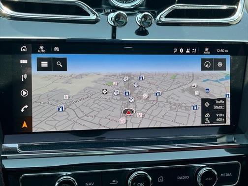 2024 Bentley Bentayga V8