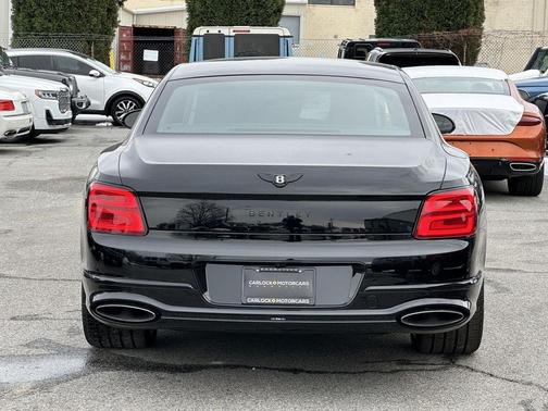2026 Bentley Flying Spur 