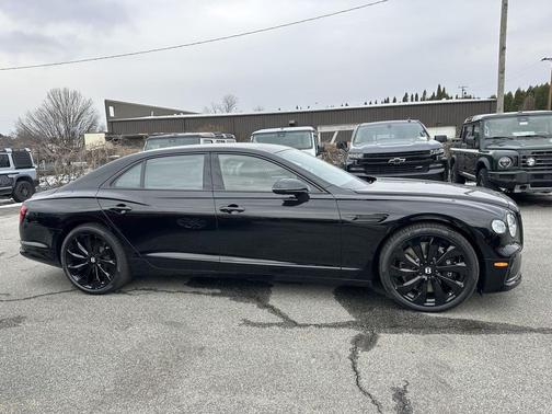 2026 Bentley Flying Spur 