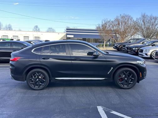 2024 BMW X4 xDrive30i