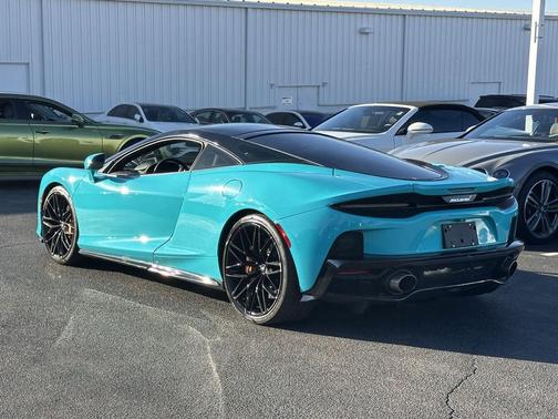 2022 McLaren GT Coupe