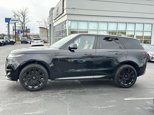 2024 Land Rover Range Rover Sport SE