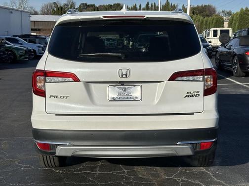 2021 Honda Pilot AWD Elite