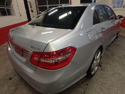 2010 Mercedes-Benz E-Class 4MATIC