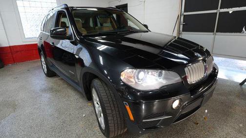 2013 BMW X5 SERVICED AND SHARP!~
