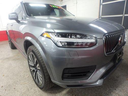 2020 Volvo XC90 Hybrid T8 Momentum 7 Passenger