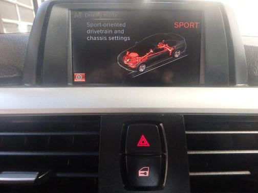 Black 2015 BMW 320 i