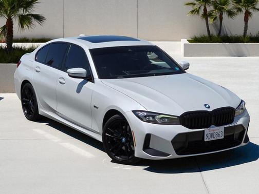 2023 BMW 330e 330e
