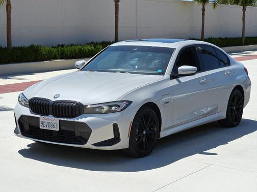 2023 BMW 330e 330e