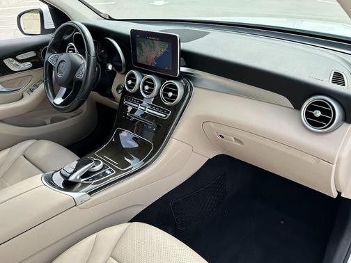 2016 Mercedes-Benz GLC-Class GLC 300 4MATIC