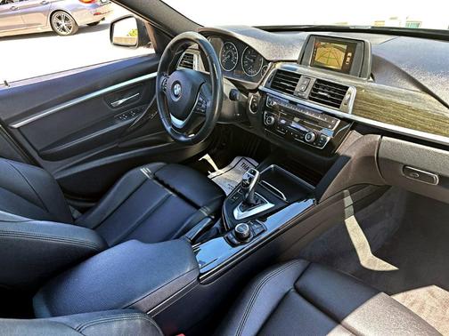2016 BMW 328 i