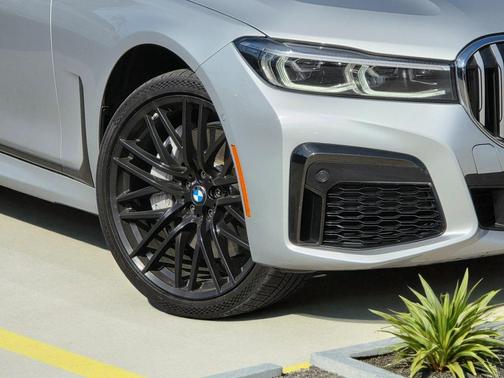 2020 BMW 750 i xDrive