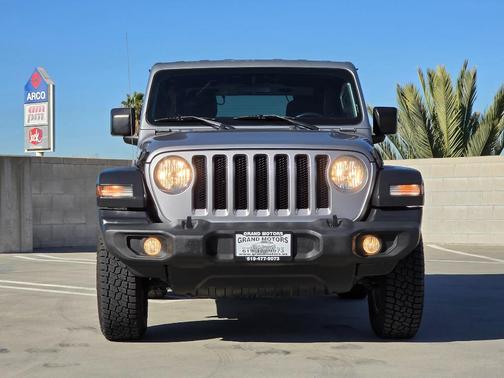 2019 Jeep Wrangler Sport