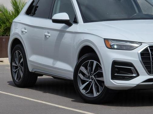 2021 Audi Q5 40 Premium Plus