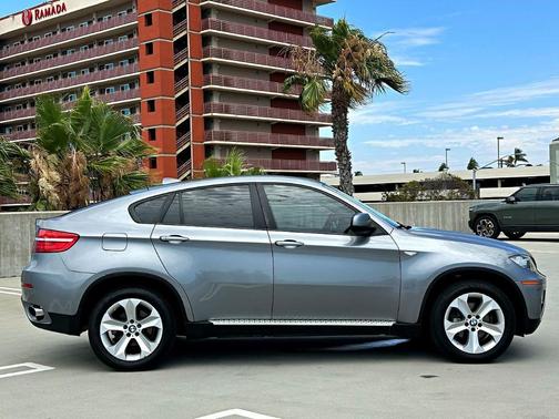 2014 BMW X6 xDrive35i