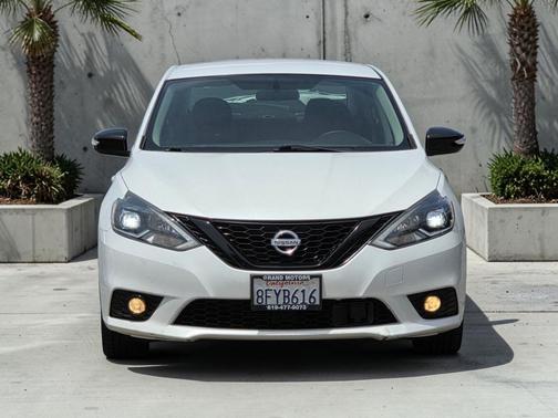 Aspen White 2018 Nissan Sentra SR