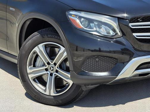 2019 Mercedes-Benz GLC 350e Base 4MATIC