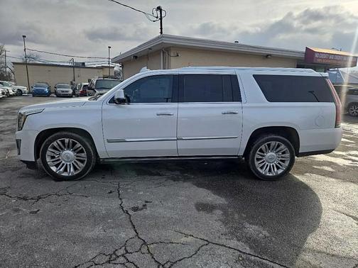 2017 Cadillac Escalade ESV Platinum