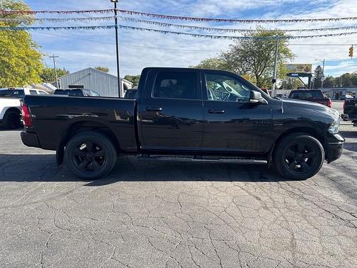 2018 RAM 1500 SLT