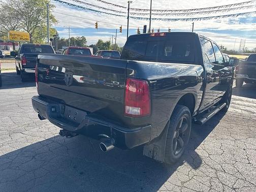 2018 RAM 1500 SLT