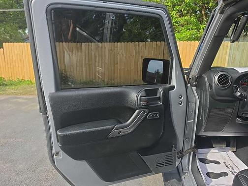 Silver 2018 Jeep Wrangler JK Unlimited Sahara