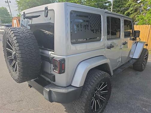 Silver 2018 Jeep Wrangler JK Unlimited Sahara