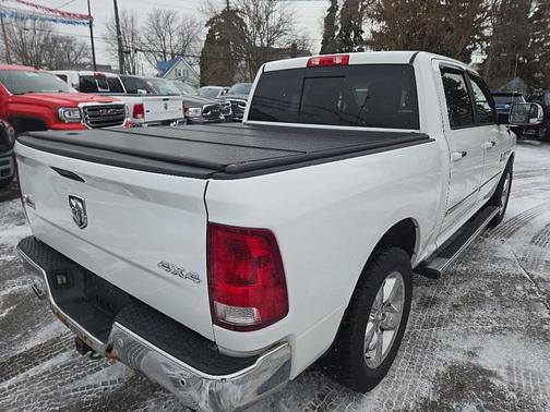 2016 RAM 1500 SLT