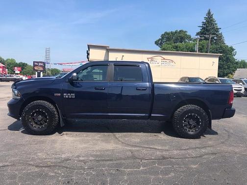 2016 RAM 1500 Sport