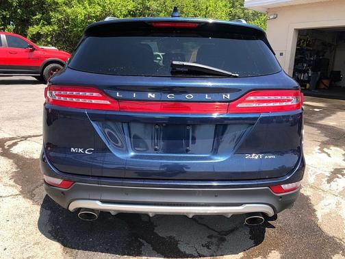 2017 Lincoln MKC Select