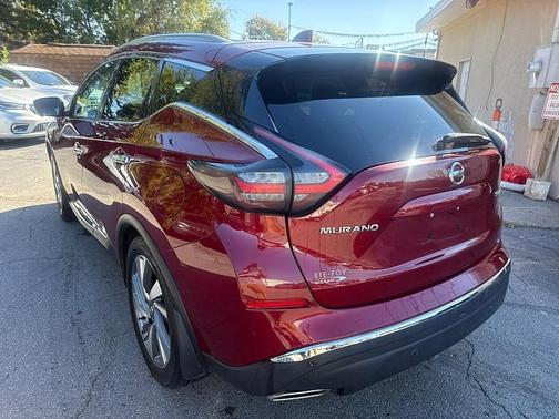 Red 2021 Nissan Murano SL
