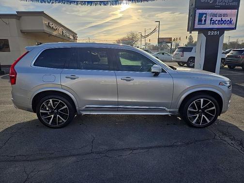 2019 Volvo XC90 T6 Inscription