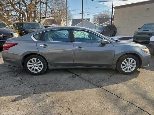 2018 Nissan Altima SV