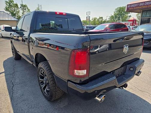 2016 RAM 1500 Sport