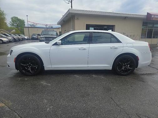 2021 Chrysler 300 S