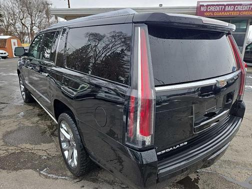 2017 Cadillac Escalade ESV Premium Luxury