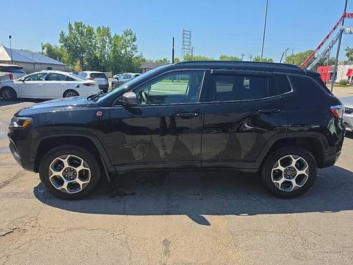 Black 2022 Jeep Compass Trailhawk