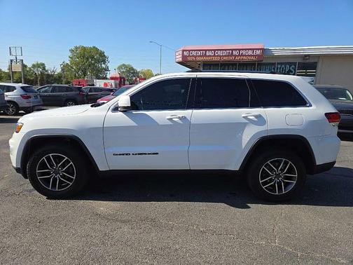 2020 Jeep Grand Cherokee Laredo