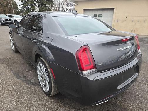 2019 Chrysler 300 S
