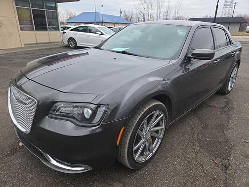 2019 Chrysler 300 S