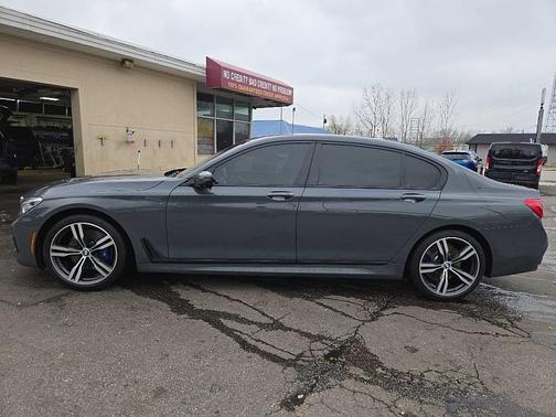 2018 BMW 750 i xDrive