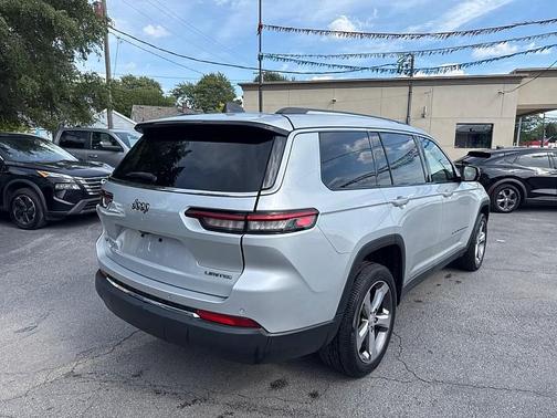 Silver 2021 Jeep Grand Cherokee L Limited