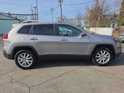 Silver 2016 Jeep Cherokee Limited