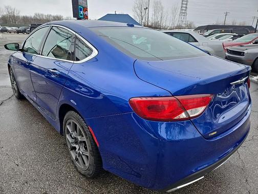 2016 Chrysler 200 C