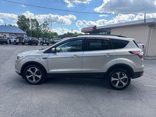 Gold 2017 Ford Escape SE